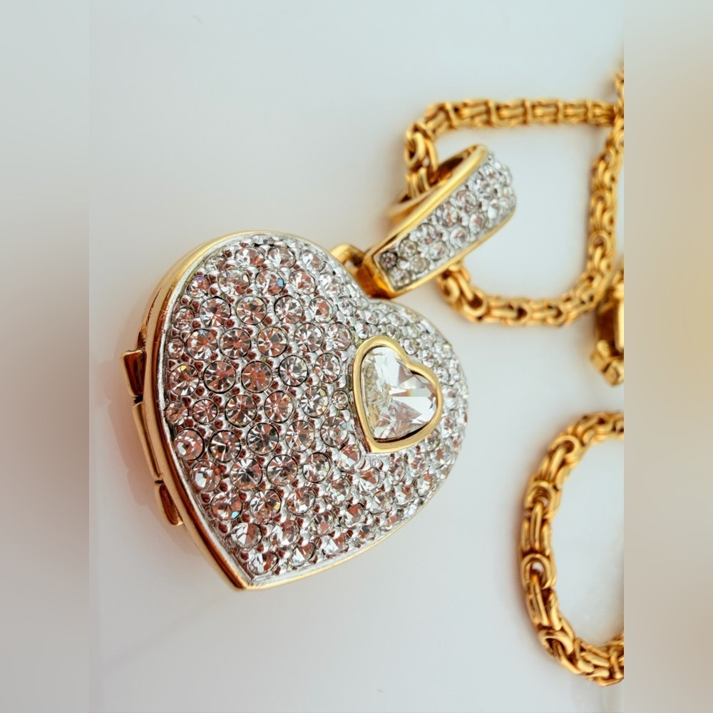 Vintage Swarovski Signed Pavé Crystal Heart Locket – Hidden Red Heart